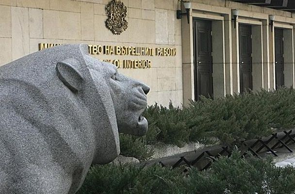 Бивш шеф на МВР каза той ли ще смени Калин Стоянов на поста 
