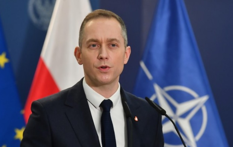 Варшава: Полша се намира в състояние на хибридна война