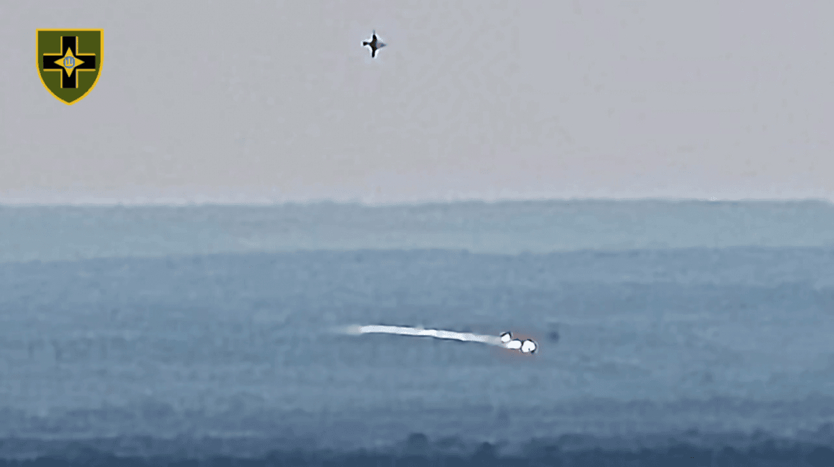 Украинската армия свали руски Су-25 над Краматорск ВИДЕО