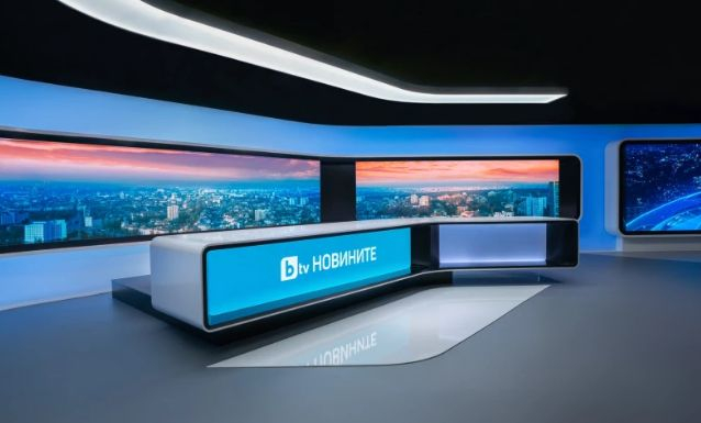 Млада и красива водеща на bTV аут от екран 
