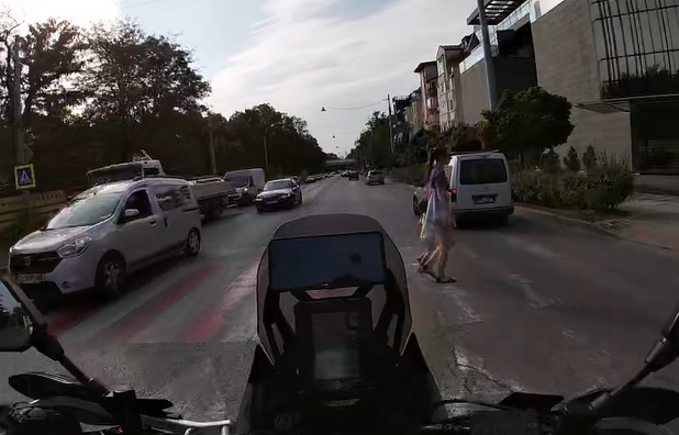 Този нагъл шофьор вбеси цяла София с поведението си ВИДЕО