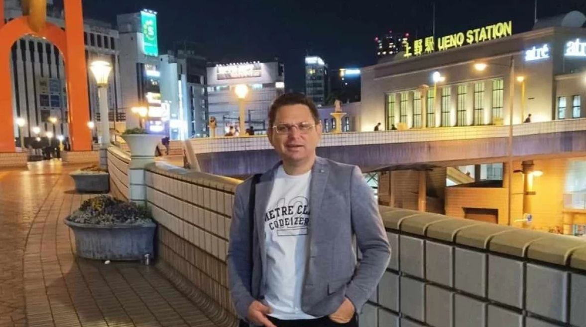 Доц. Атанас Владиков от ПУ отиде в Япония и ето какво видя там СНИМКИ