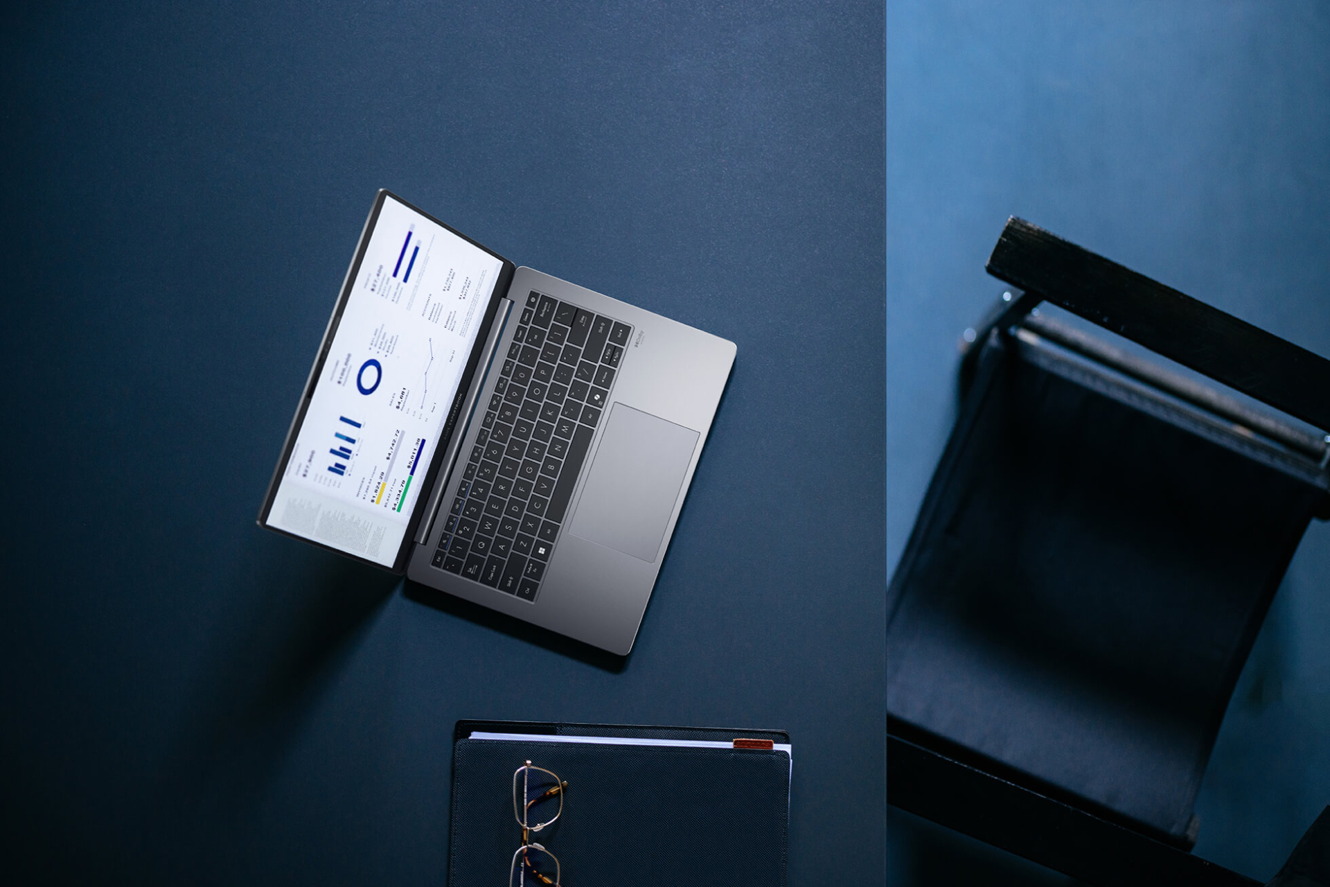 ASUS представи няколко нови лаптопа, предлагащи авангардни технологии в перфектен пакет