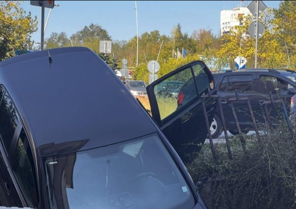 Спирачките на търновец отказаха и той полетя по баир, последвалото шокира очевидците СНИМКИ