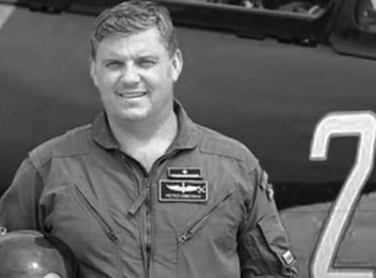 Единият от загиналите пилоти е роден в Бургас, но друг град потъна в траур 