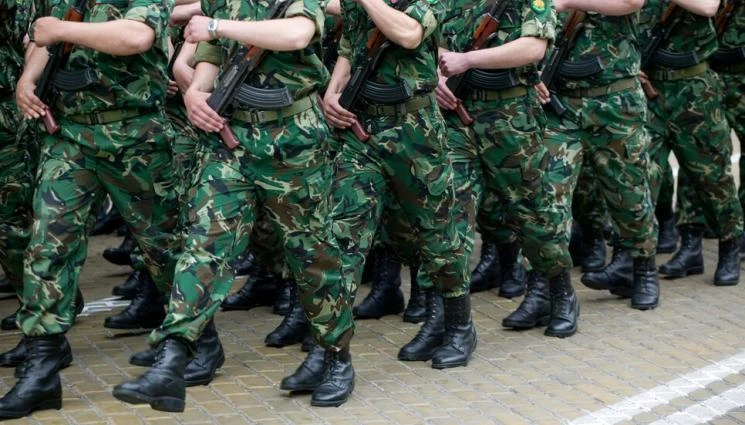 Бонус към заплатата за всеки военен, който отговаря на това условие 
