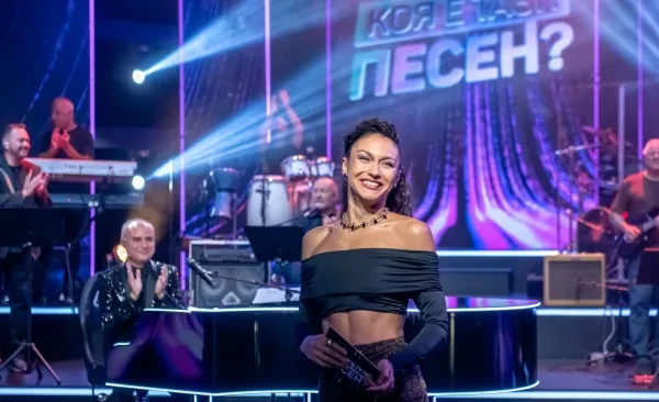 bTV гърми: Годжи стяга развод, зарязва жена си заради секси певица СНИМКА