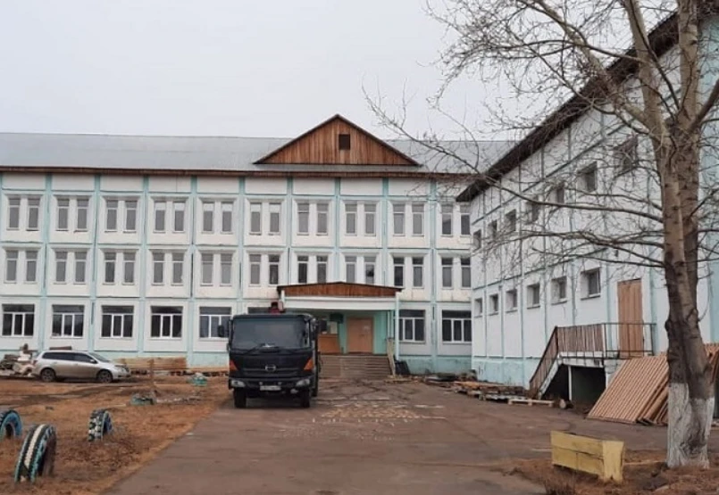 Загрявка за физическо в Сибир: Руски ученик помля с чук 3 съученици