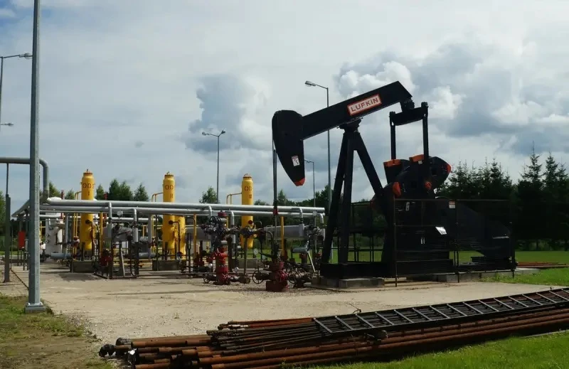 Bloomberg: На Русия ще ѝ се наложи да живее без приходите от петрол и газ