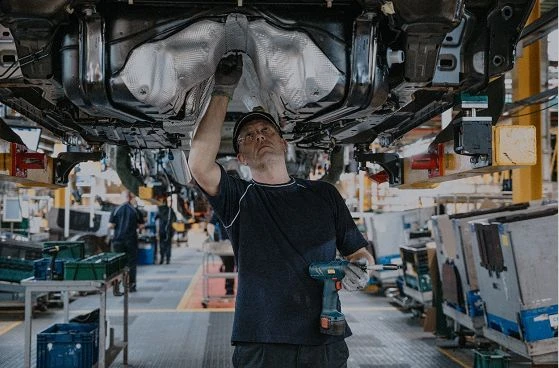 JLR инвестира 500 млн. британски лири в създаването на Фабрика на бъдещето за електрически автомобили в Мърсисайд