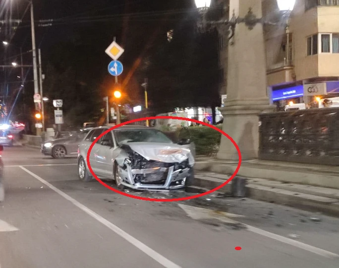 Извънредна ситуация посред нощ на пъпа на София ВИДЕО