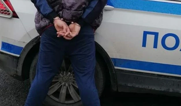 Пълна мистерия със секретната операция със закопчан известен наш музикант! 