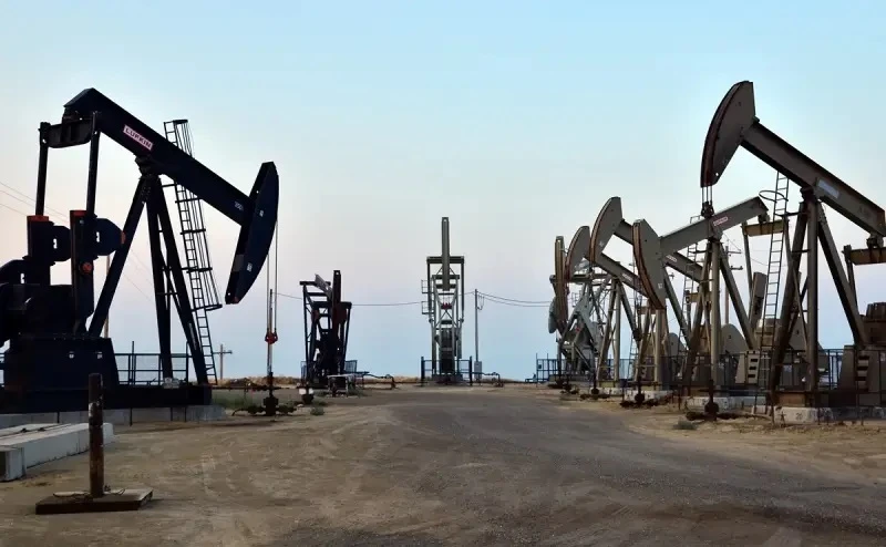 Срив в Близкия изток: Кога да очакваме петрол от 100 долара?