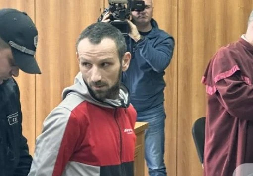 Изтезаваният от пастрока си 5-г. Адриан молел да умре, ужасът бил нечовешки 