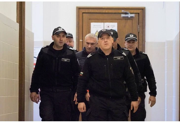 На Джейхан Ибрямов му пари под краката!