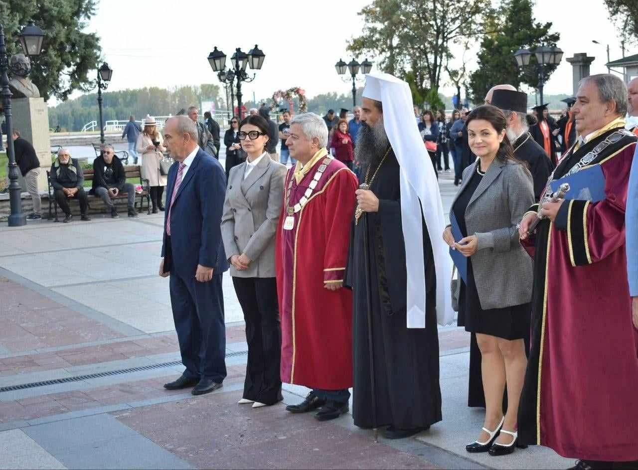 Росица Кирова: Бъдете взискателни към своите цели, към своите преподаватели, към местната власт и народните представители, но първо дайте всичко от себе си!