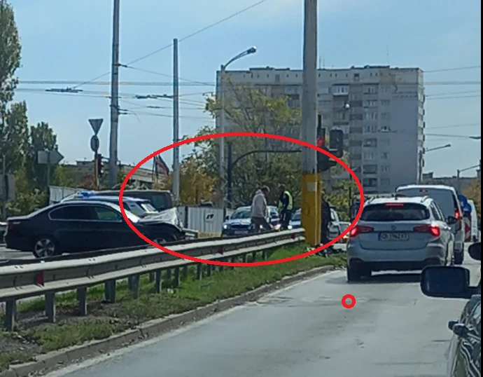 Кървава баня с фатален край в ж.к. "Сухата река" в София СНИМКИ