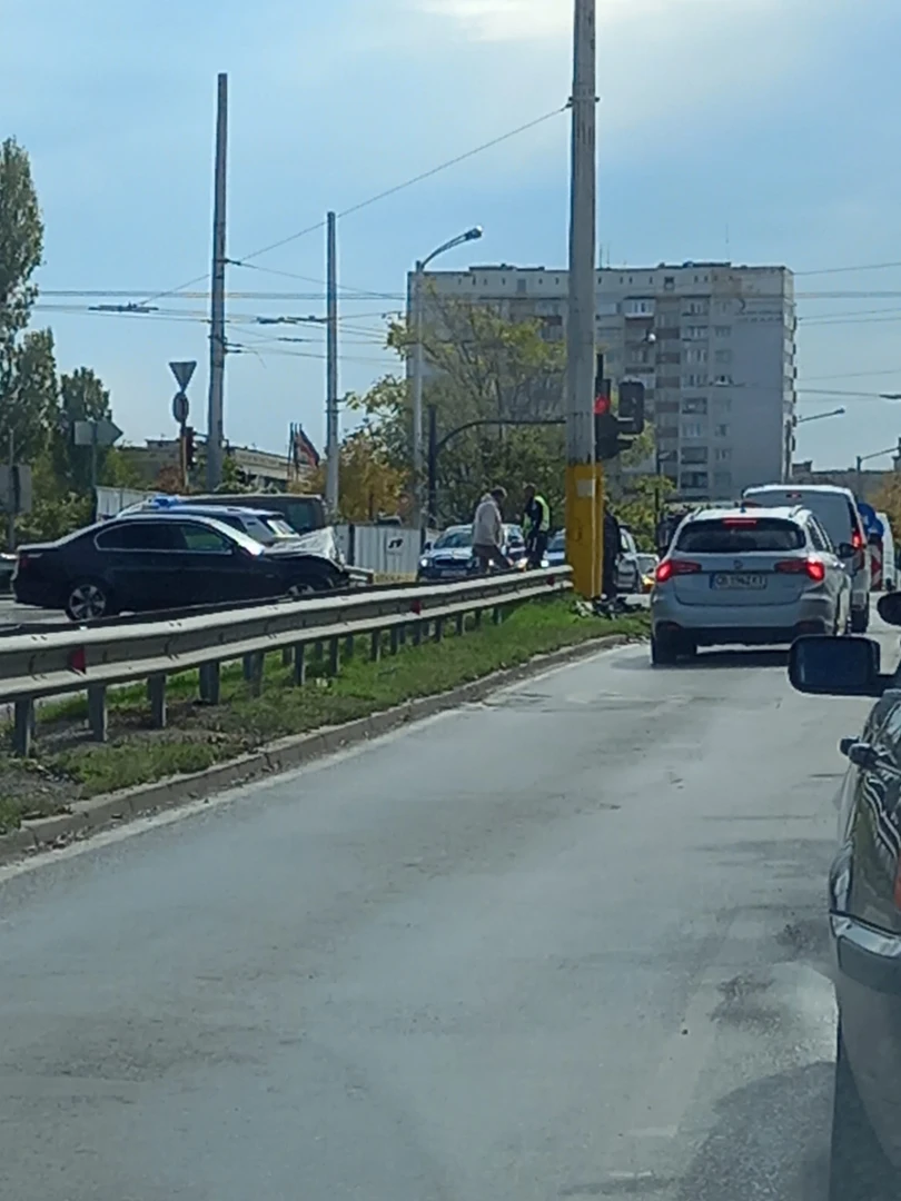 Кървава баня с фатален край в ж.к. "Сухата река" в София СНИМКИ
