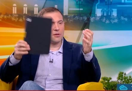 Циркът се случи! Златимир Йочев захвърли сценария и тръгна да...