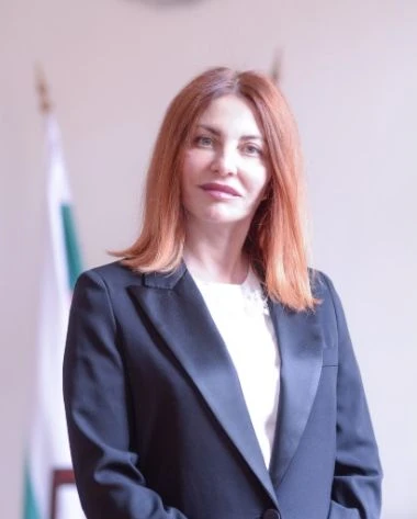 Извънредно! Ключова оставка по високите етажи на властта