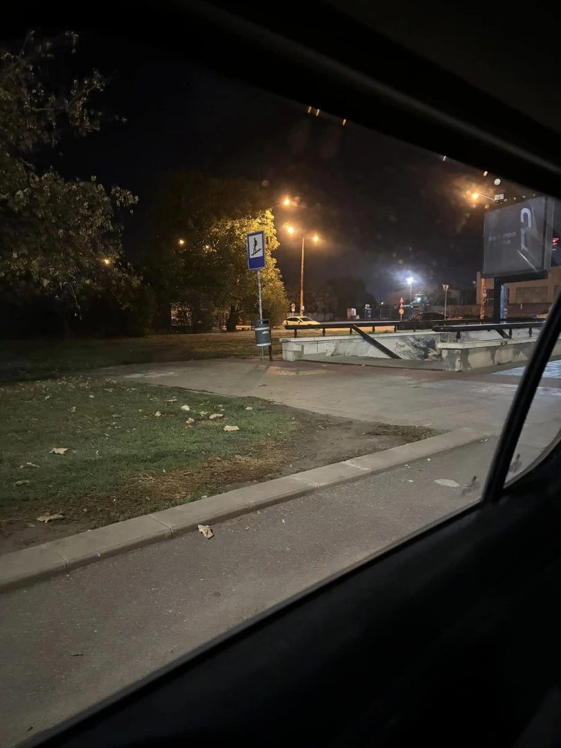Извънредна ситуация по късна доба в София! Полиция и линейка дойдоха за секунди СНИМКИ
