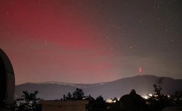Важно! Задължително погледнете към небето днес в 19:40 часа СНИМКИ