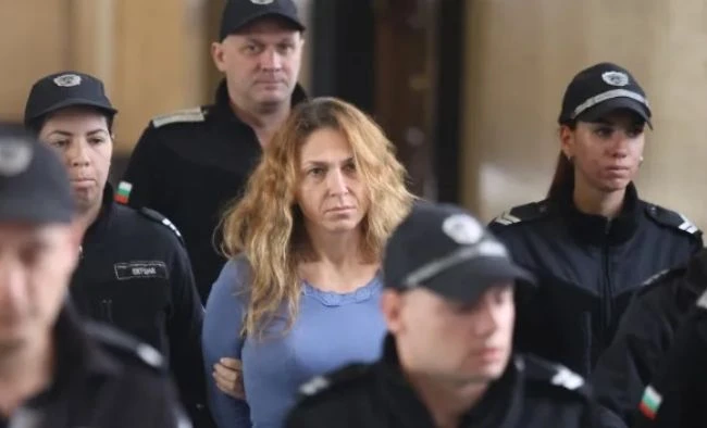 Извънредна вест за бившата шефка на агенция "Митници"