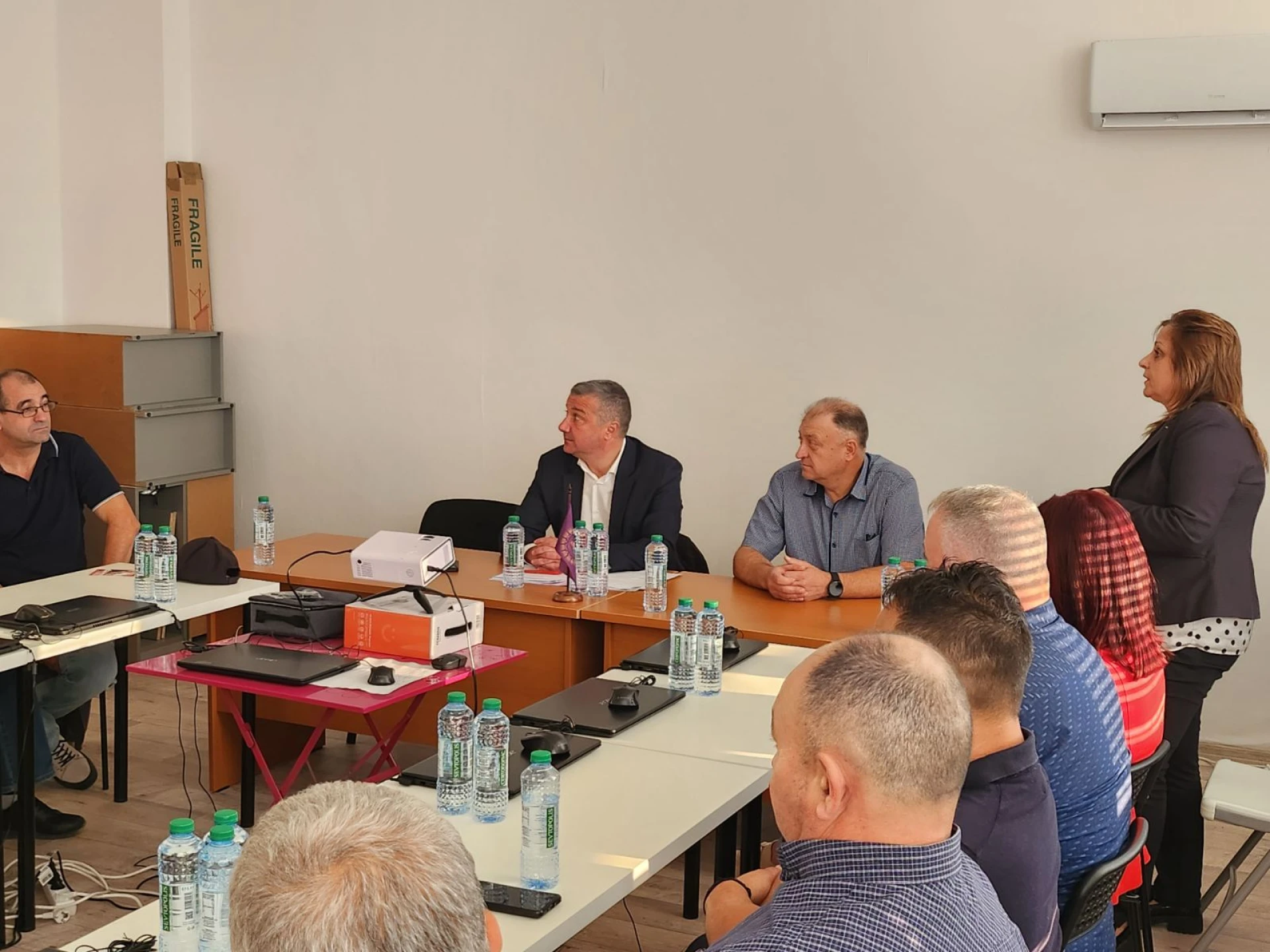 Още един блок на ТЕЦ „Марица изток“ трябва да бъде включен на регулирания пазар, поиска Драгомир Стойнев на среща със синдикалисти в Стара Загора 