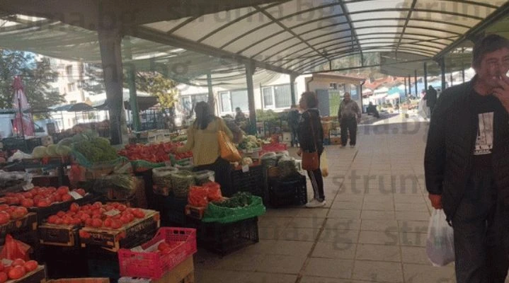 Мъка на култов пазар у нас! Сергиите пълни, торбите празни СНИМКИ