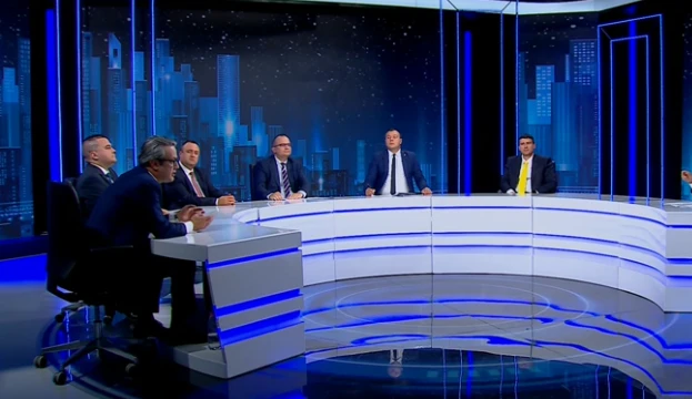 Напрежение в ефира: Култови депутати се сдъвкаха заради бъдещия премиер, намесиха хан Аспарух СНИМКИ
