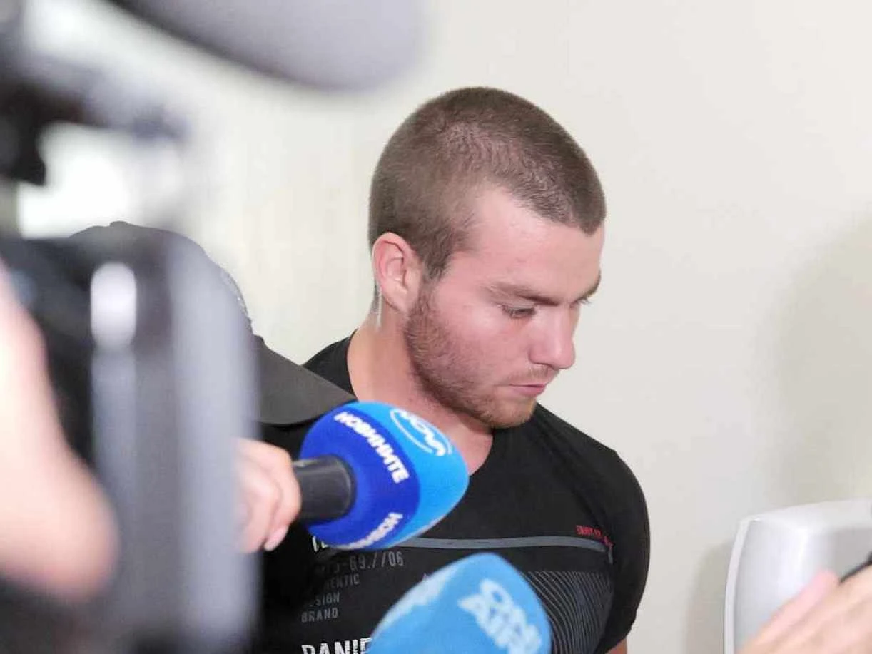 Експолицаят от Четвърто РУ-Бургас, сътворил скандала в "Кайт бара", загази!