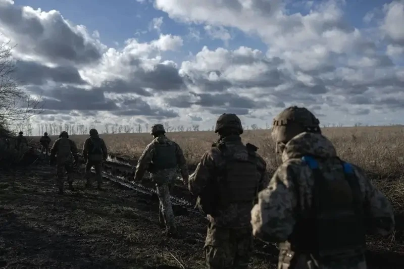 Огневи чувал до Селидово: Какви маневри предприемат ВСУ 