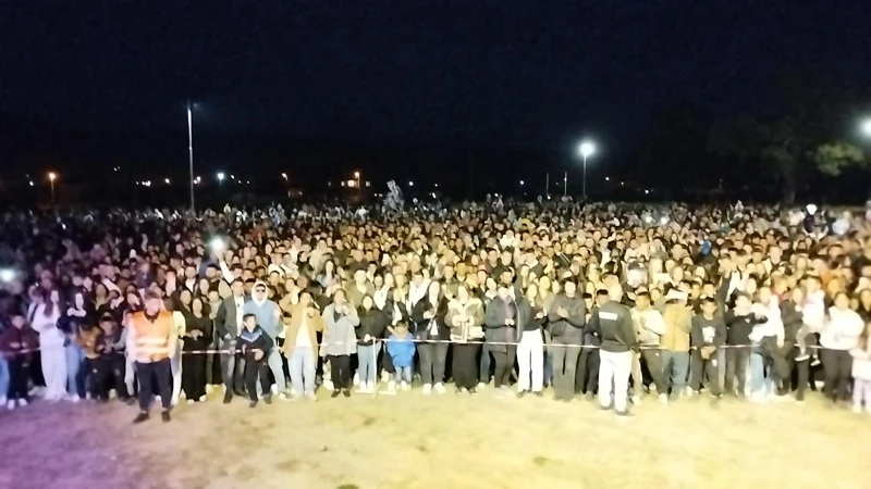 Десетки хиляди на закриването на кампанията на ДПС-Ново начало в Руен