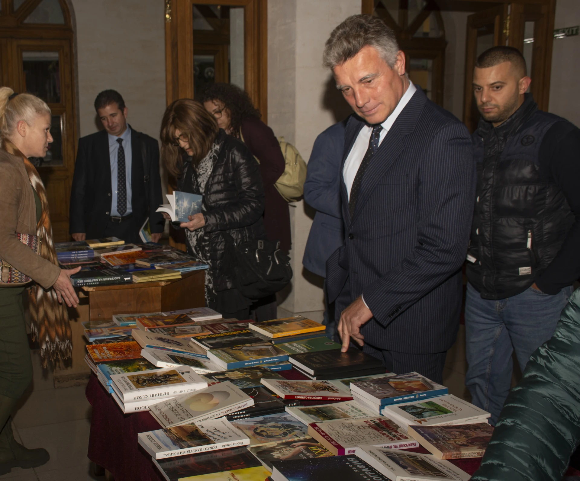 Акад. Гранитски и проф. Христов от Бургас: Кого наказваме и какво плащаме, когато не гласуваме?