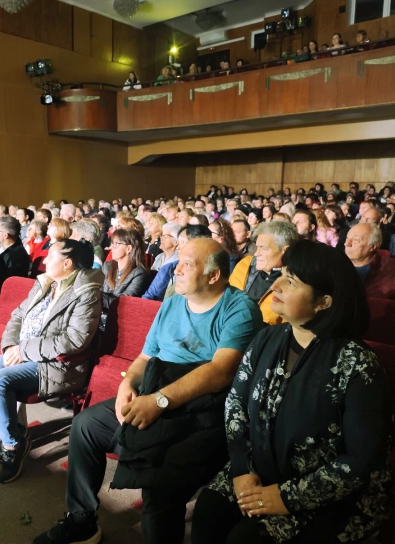 Плевен прегърна националното турне "Концерти с кауза" в подкрепа на хората с репродуктивни проблеми