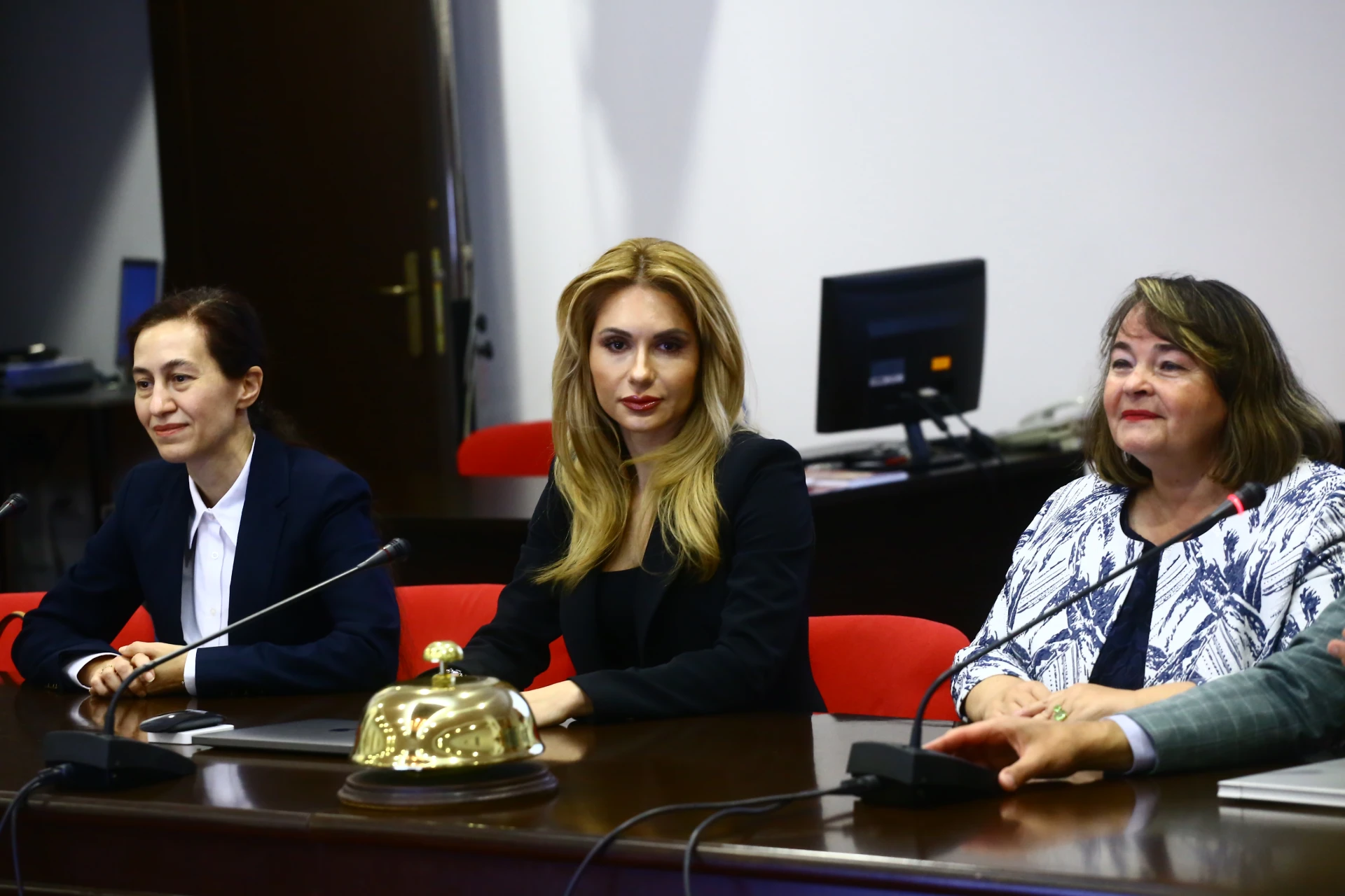 Експерти от КЗП обясниха какви са изискванията за безопасност на стоките