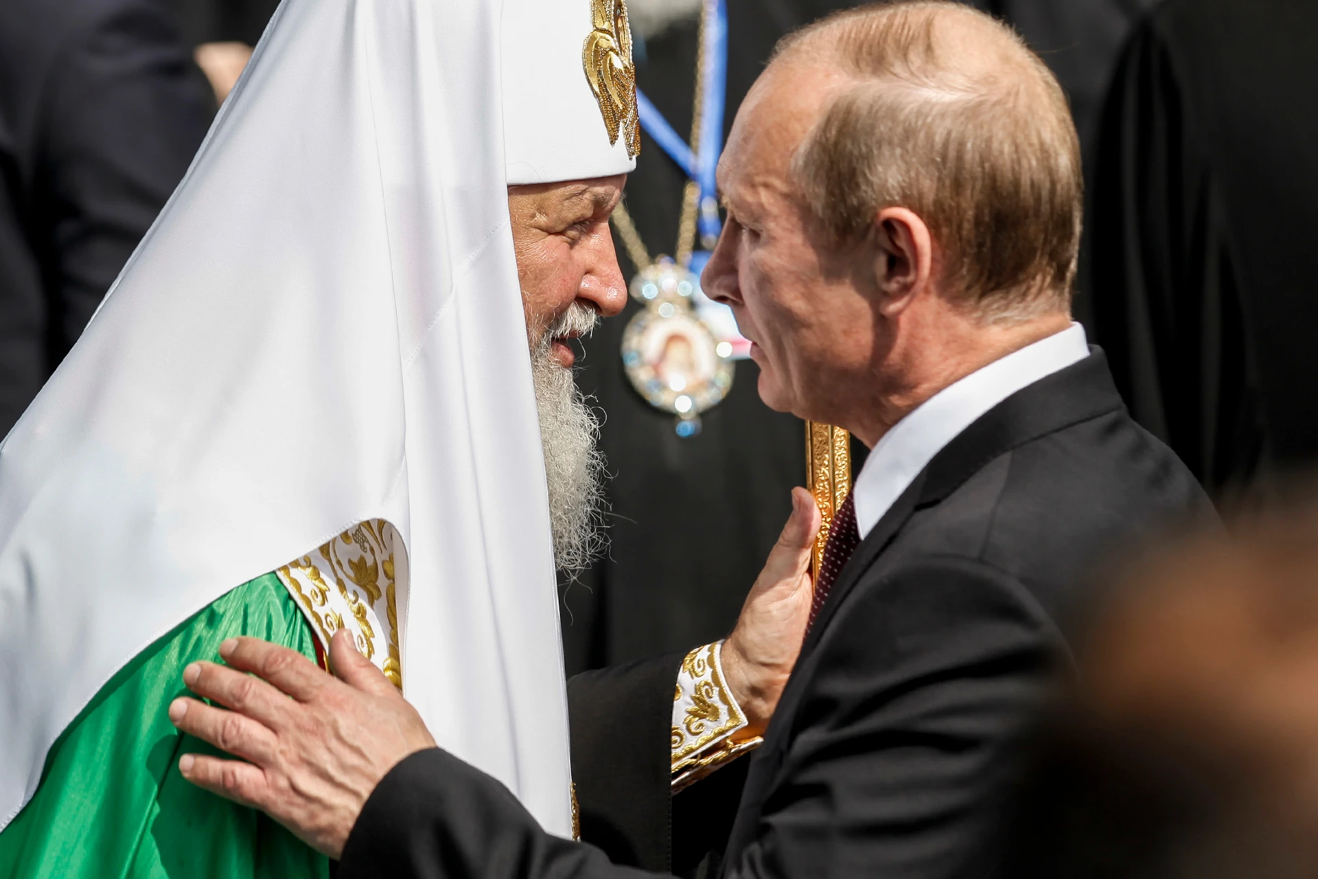 Руският патриарх Кирил зове: Молете се за Владимир Путин