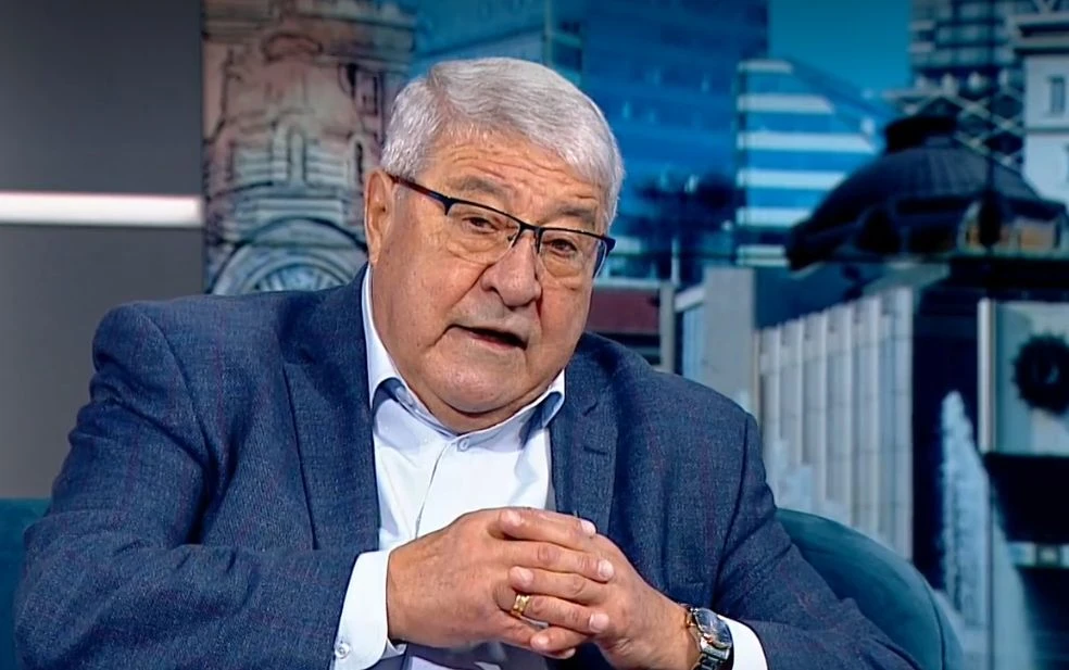 Спас Гърневски припомни какъв преврат е извършил Радев и каза защо е шарлатанин 