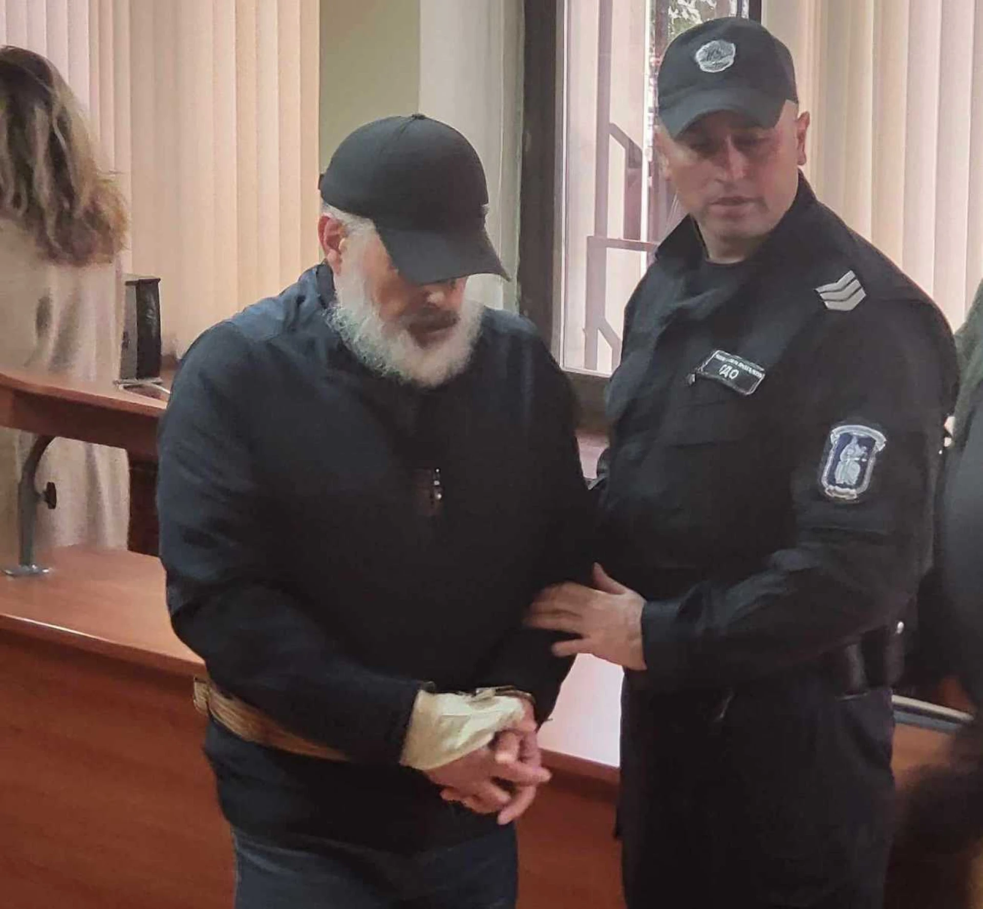 Мистериозен инцидент зад решетките с бруталния убиец Рагевски