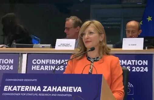 Politico с обширна статия за "новачката" Захариева, ето как върви изслушването ѝ в Брюксел ВИДЕО