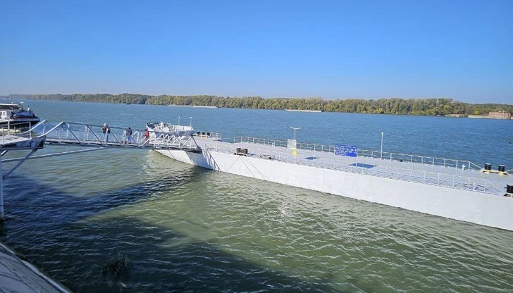 Кошмарен инцидент край кея в Русе, всички изтръпнаха 