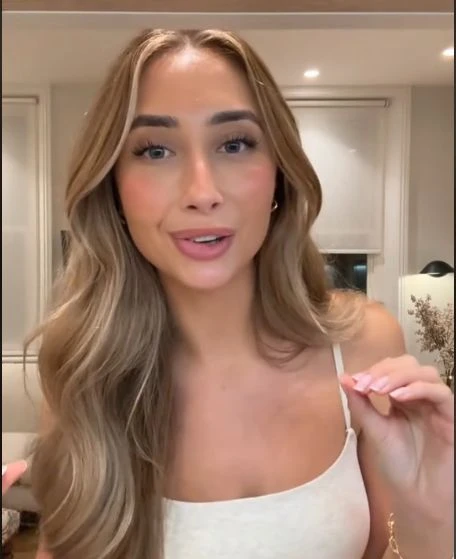 Сексмашината Лилиън се закани да овършее 1000 мъже за ден! ВИДЕО 18+