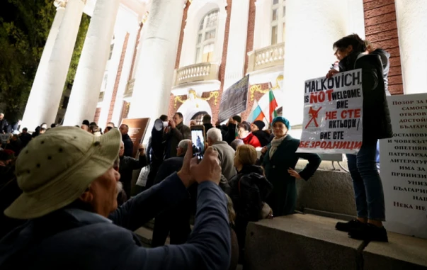 В окото на бурята: Директорът на Народния изригна - Парите свършиха и протестът изчезна