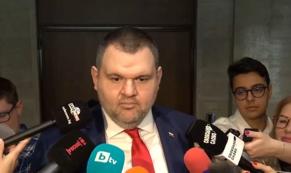 Пеевски сензационно: В момента в президентството се създава партия, на която ще бъде лидер... ВИДЕО