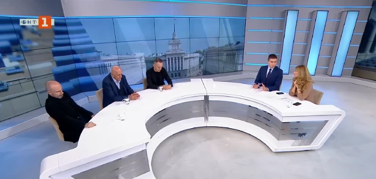Дурдом: Вървят разговори на тъмно за кабинет, подлага се стара схема