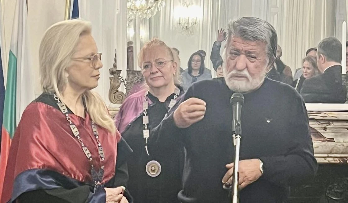 Вежди Рашидов към Силви Вартан: България те обича