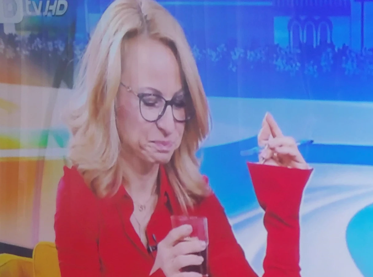 Цънцарова се оля! Всички са в потрес от това, което стори в ефир! СНИМКИ 