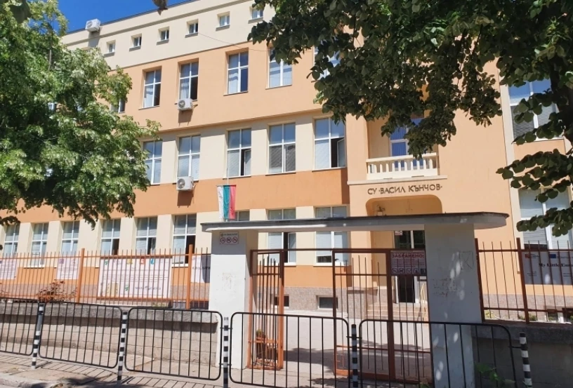 В това наше училище продават закуски с хлебарки на децата ни СНИМКА