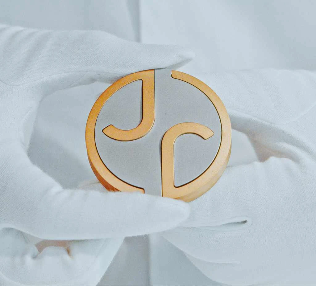 Безстрашен, излъчващ ентусиазъм, увлекателен - това е Jaguar, преобразен 