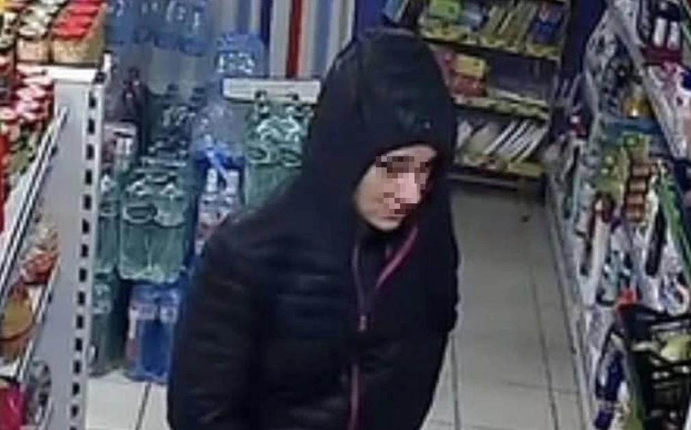 Бива ли такова нещо? Младо момиче с гротескна постъпка в магазин в Пловдив ВИДЕО